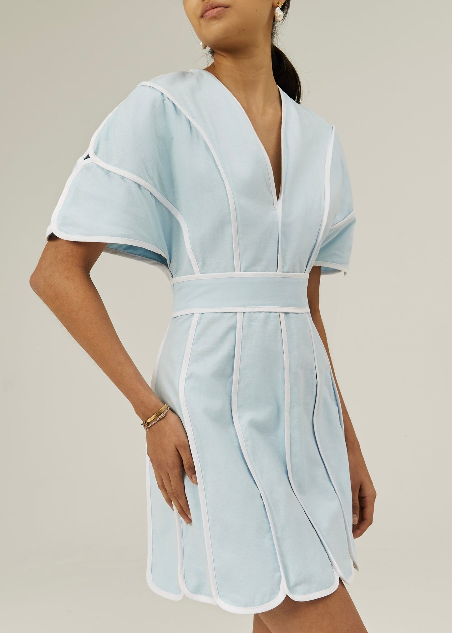 Abito Avina Wave Trim Icon | Azzurro Pastello/Bianco