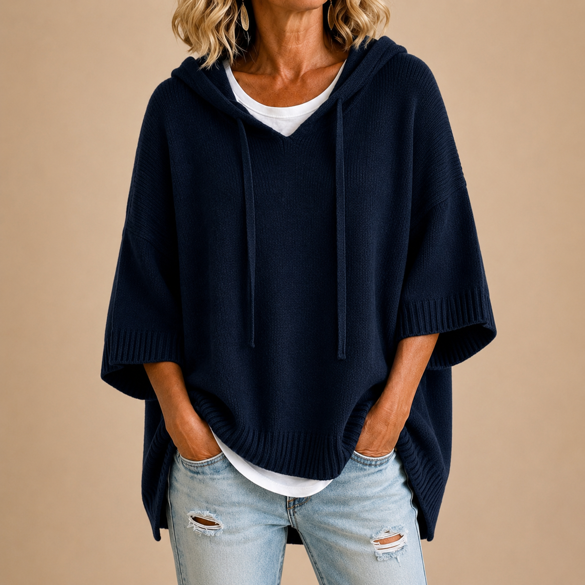 MARTA | Poncho in Maglia con Cappuccio Blu Navy