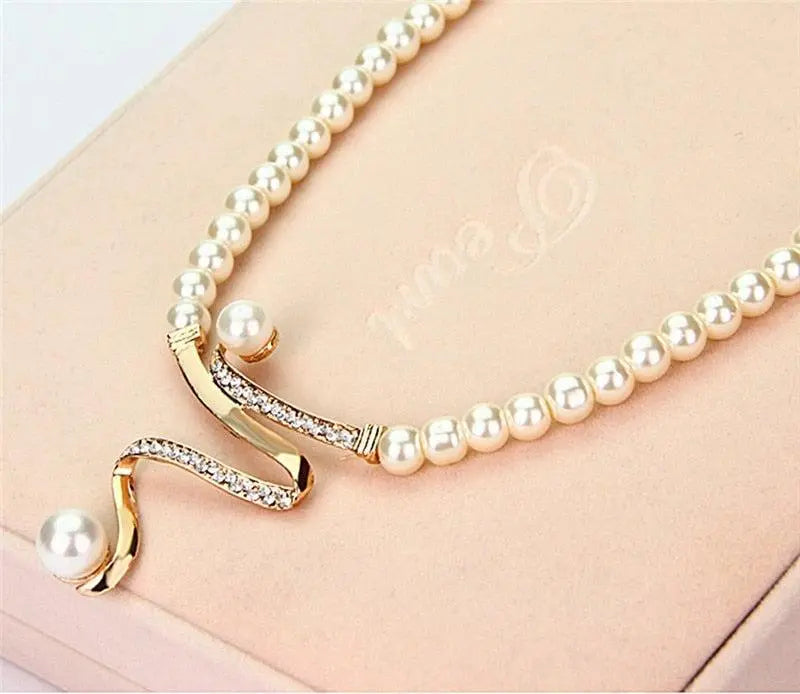 CLARETTA | Set Collana e Orecchini con Perle Naturali