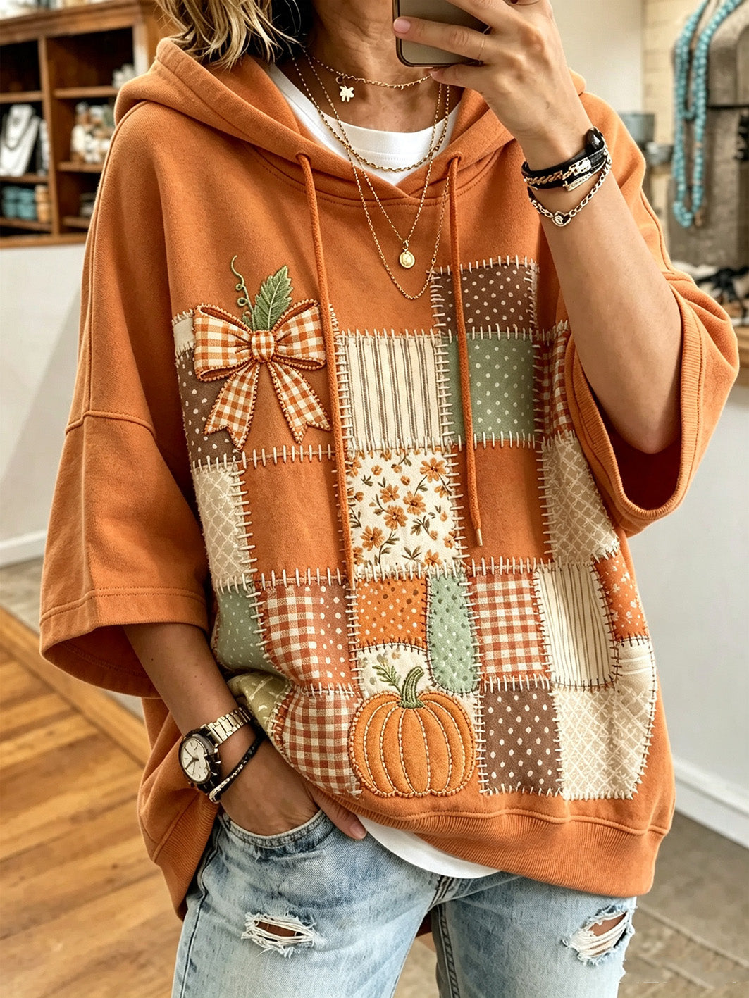 FORTUNATA™ | Felpa con Cappuccio Oversize Patchwork con Zucche Applicate