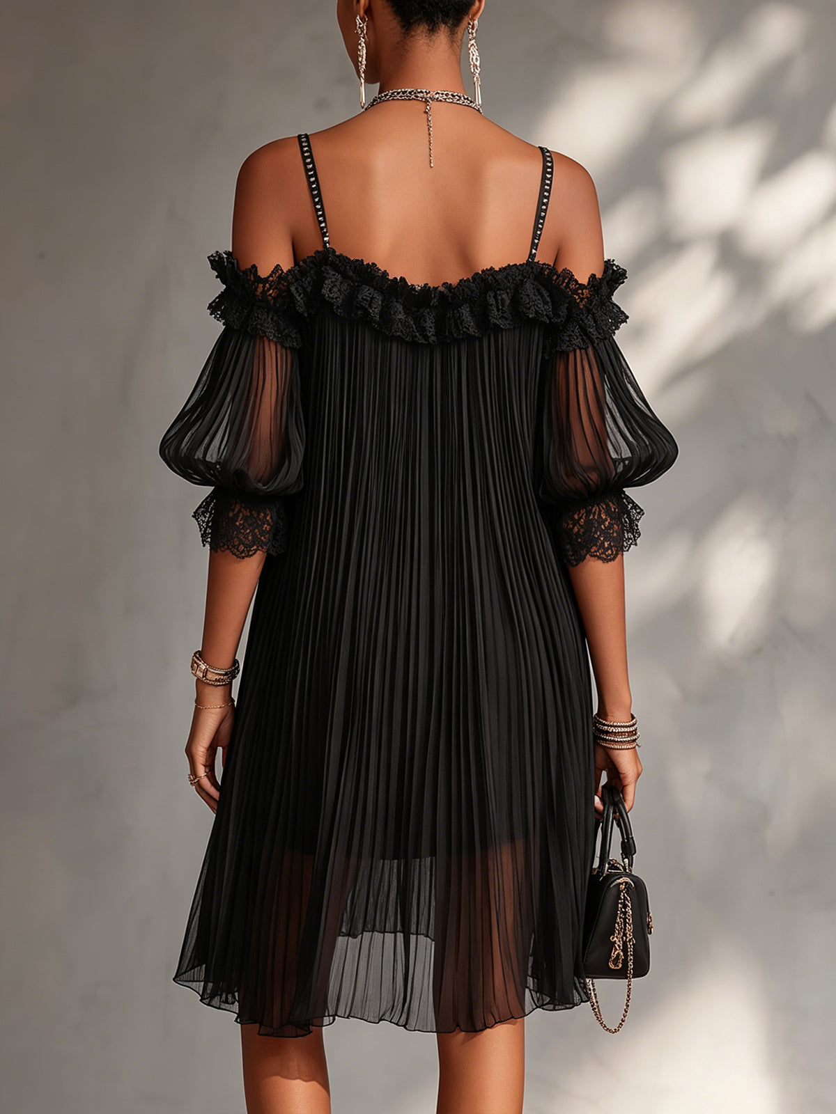 NICOLETTA™ | Miniabito nero in mussola con pizzo