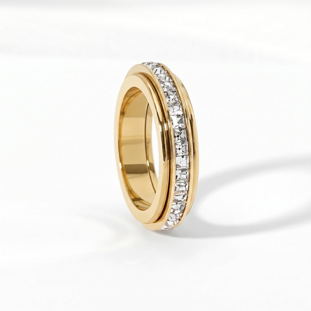 SERENIA™ RING