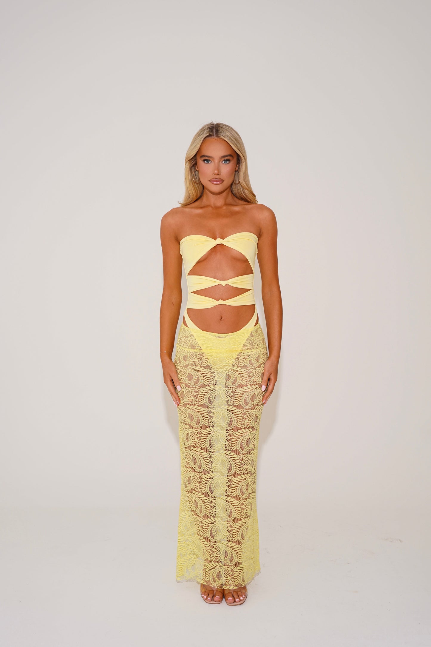 Il costume da bagno con nodo - limone