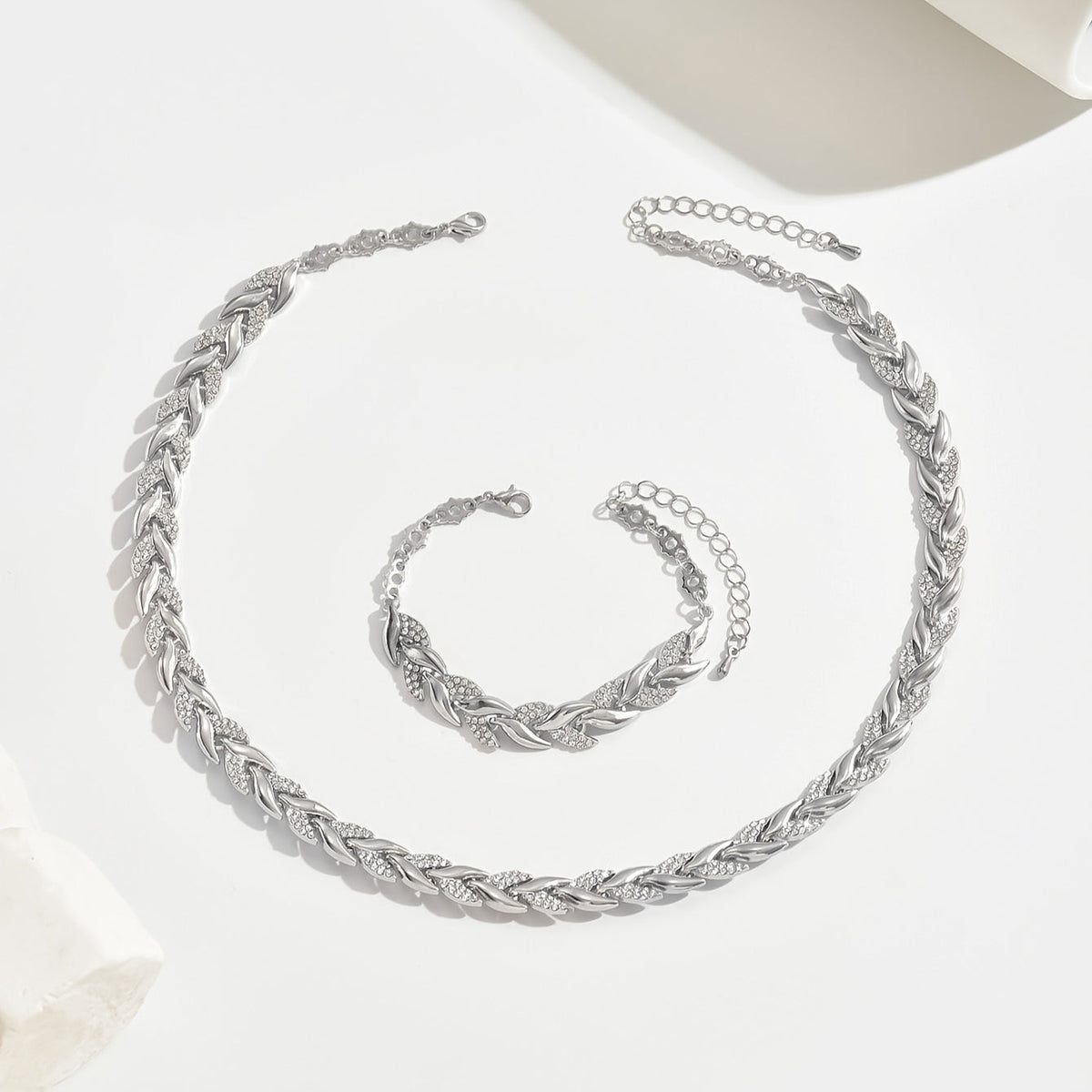 Nives | Set di gioielli a spiga con cristalli