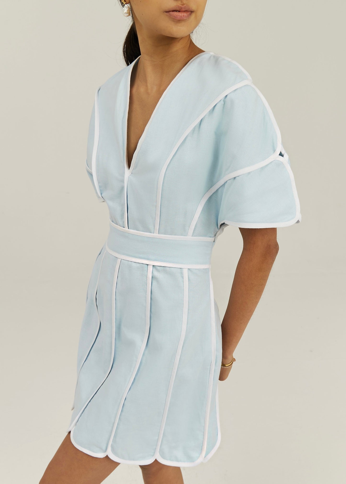 Abito Avina Wave Trim Icon | Azzurro Pastello/Bianco