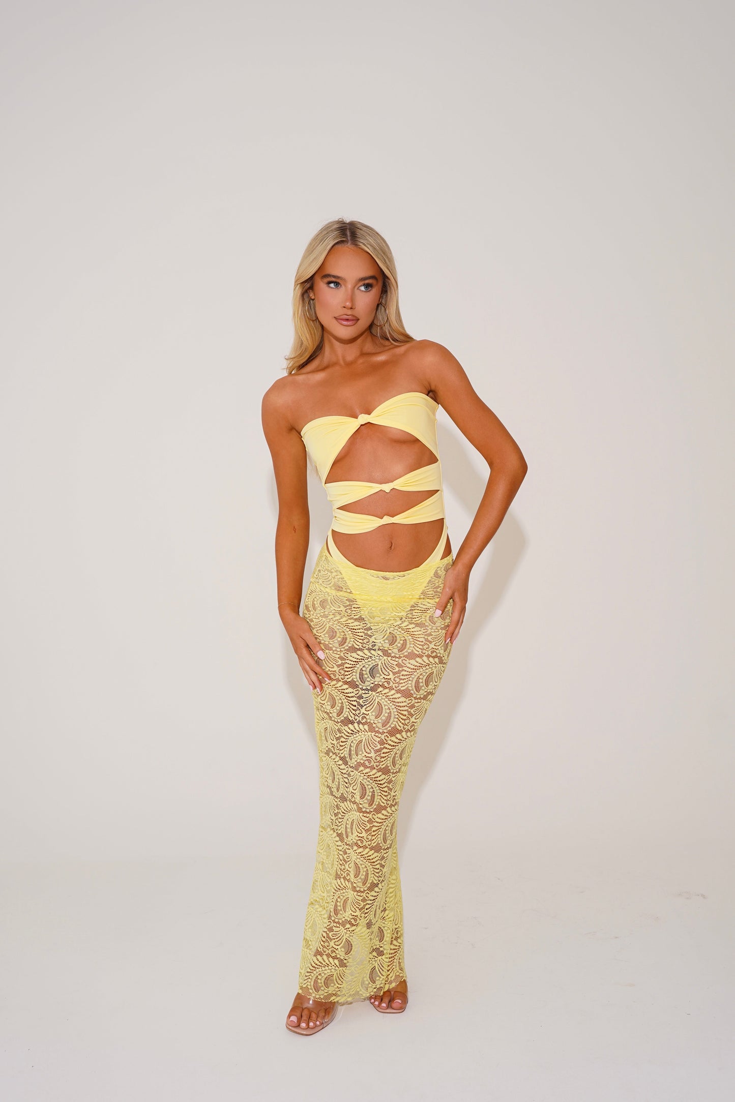 Il costume da bagno con nodo - limone