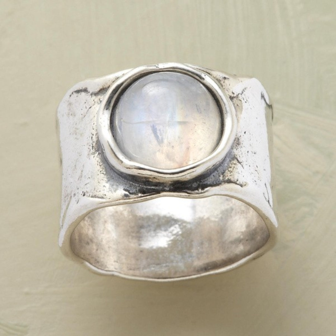 Alda | Anillo Boho con Piedra Lunar