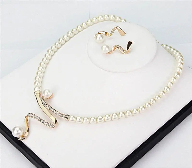 CLARETTA | Set Collana e Orecchini con Perle Naturali