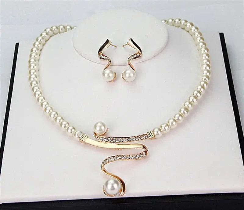CLARETTA | Set Collana e Orecchini con Perle Naturali