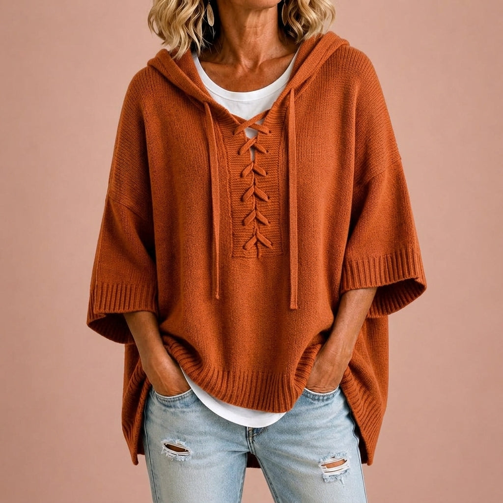 CLAUDIA | Poncho in Maglia con Cappuccio