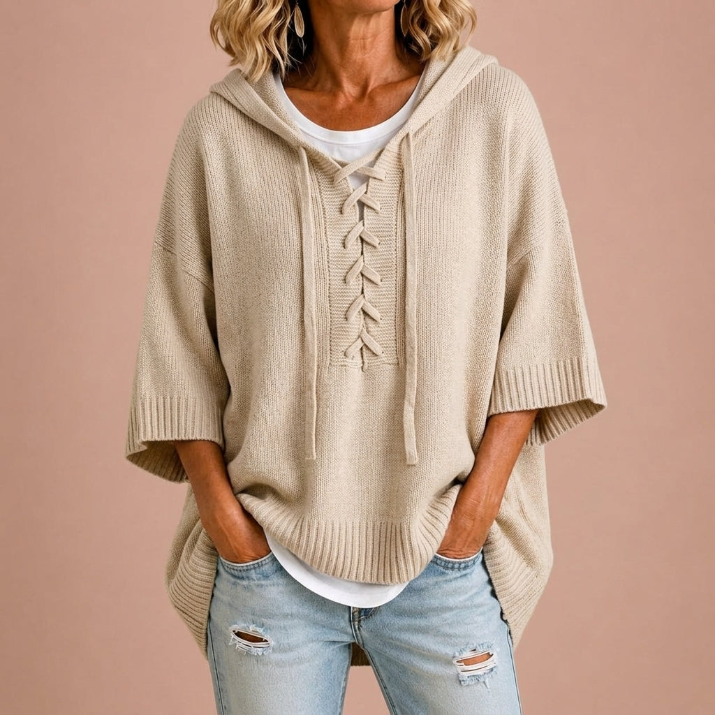 CLAUDIA | Poncho in Maglia con Cappuccio