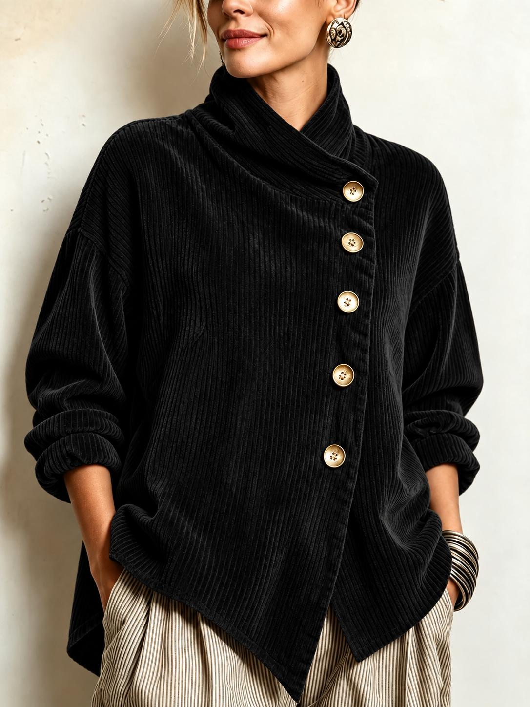 CARLOTTA™ | Camicia in Velluto a Coste con Collo Avvolgente