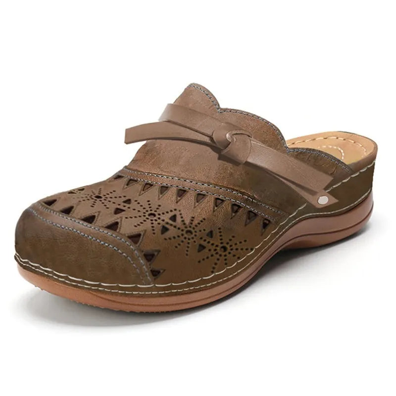 Lola - Comfortable Clogs for Everyday Wear