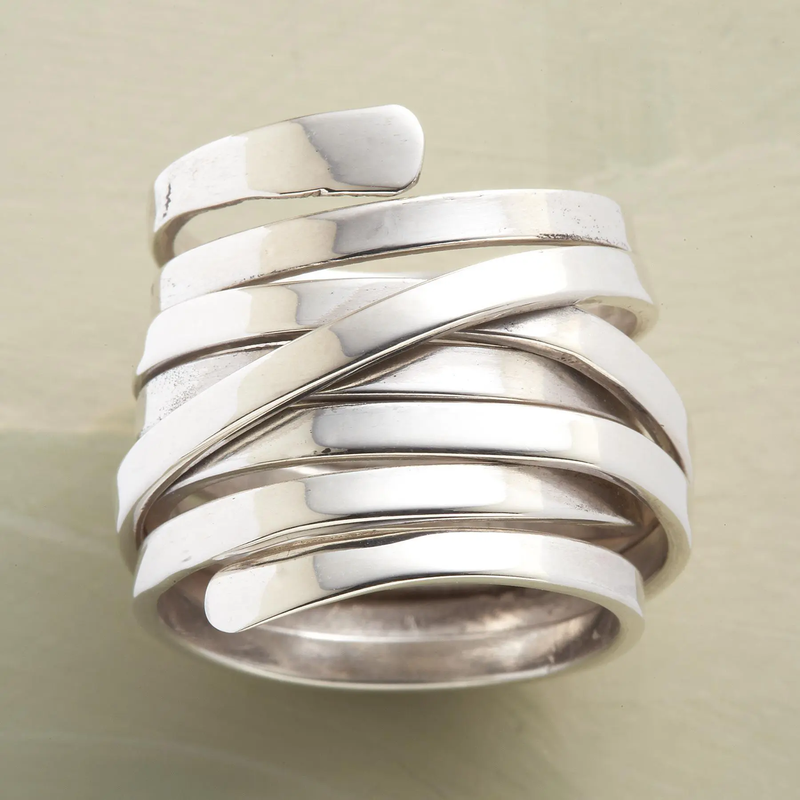 Odetta | Anello in Argento Vintage Elegante