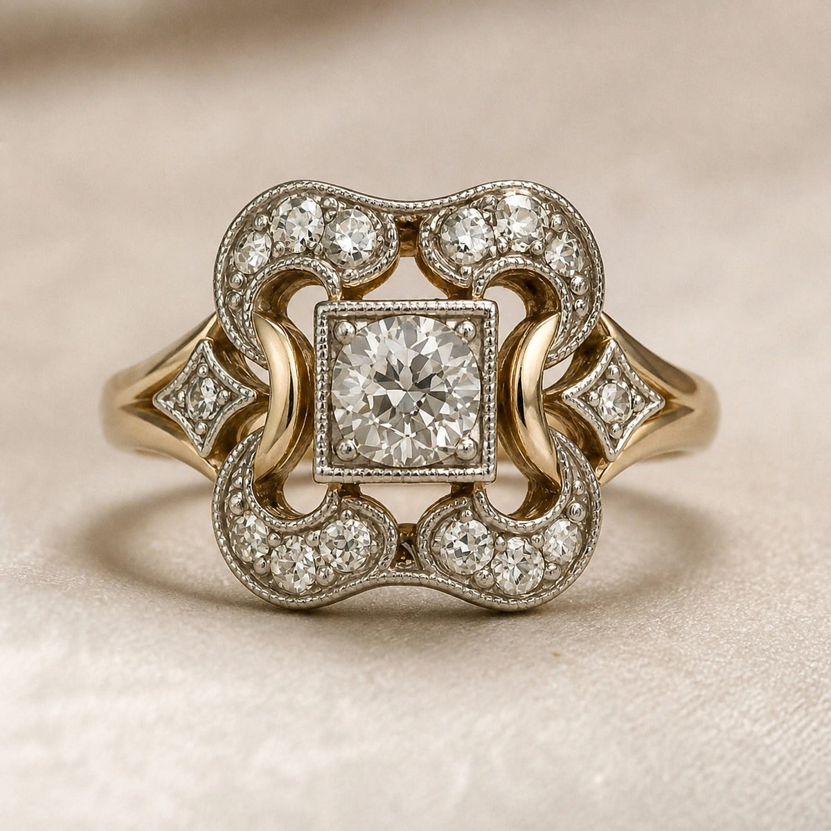 AGNESE | Anello Dorato Vintage con Zirconi