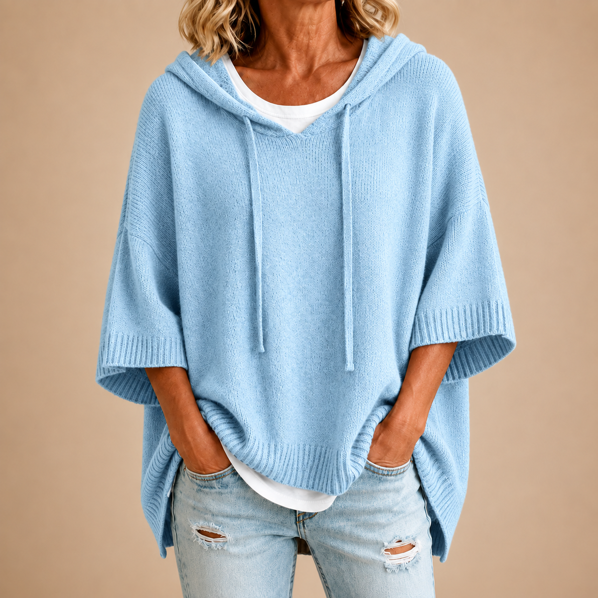 GIADA | Poncho in Maglia con Cappuccio Azzurro