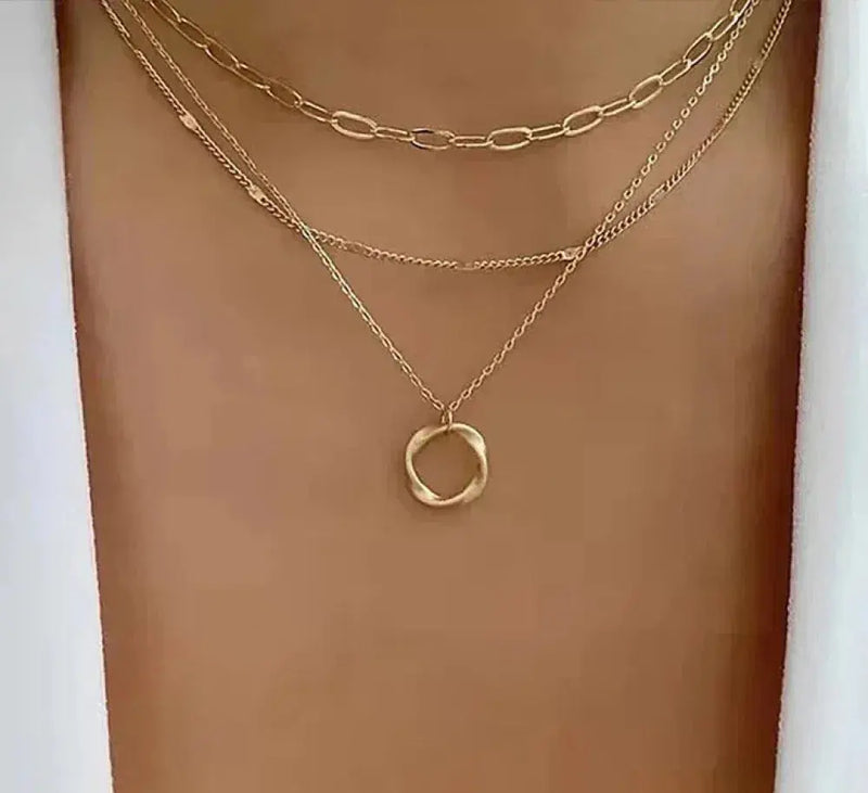 GIANNA | Collana Dorata Classica a Strati con Pendente